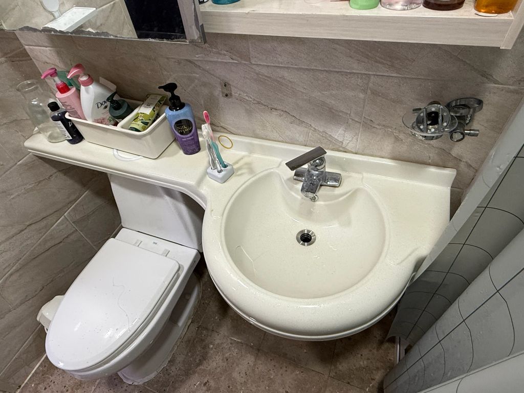 세면대 교체 작업 전