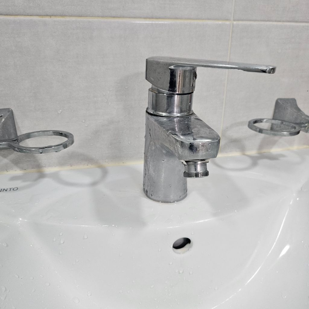 세면대 수전 교체 작업 전